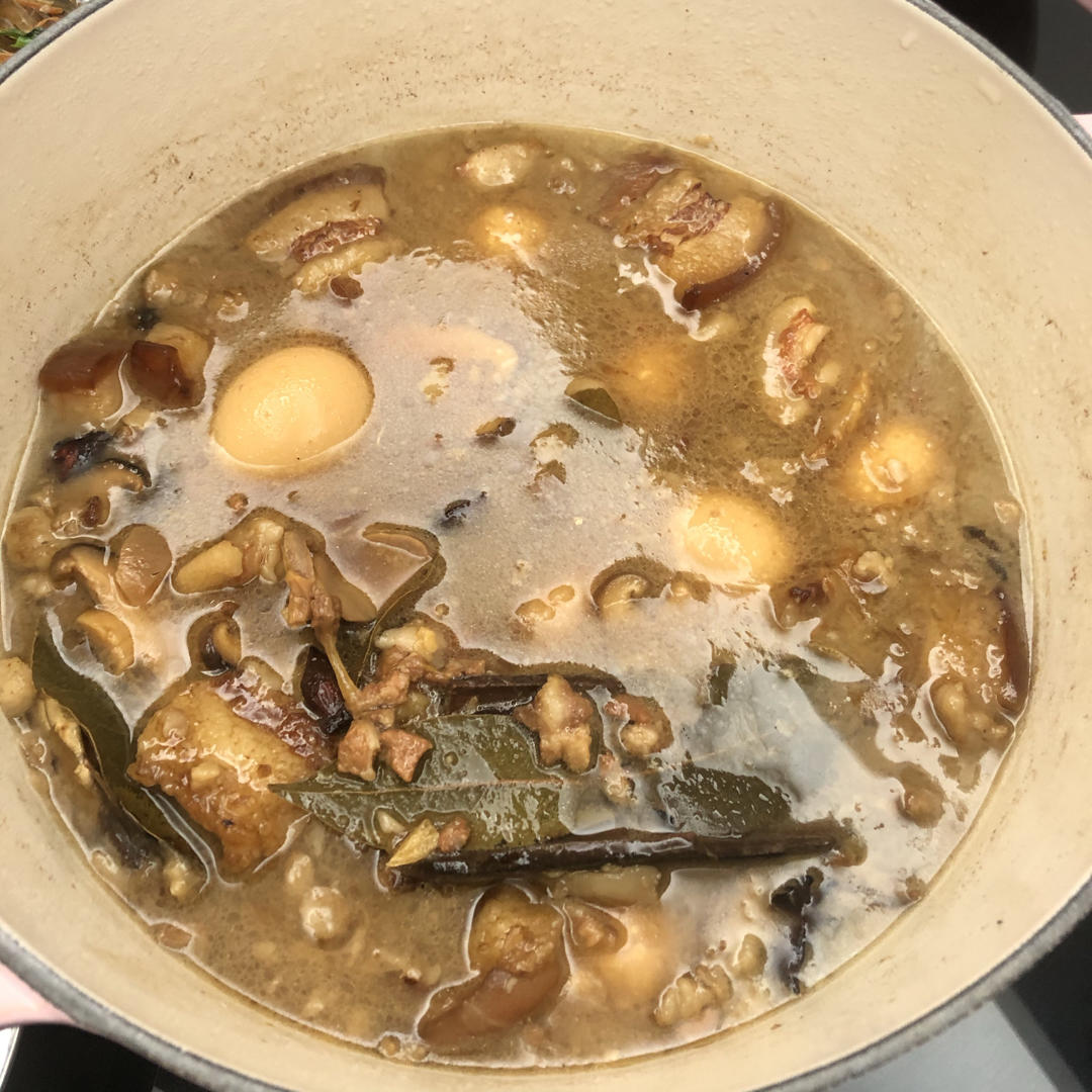 台式卤肉饭