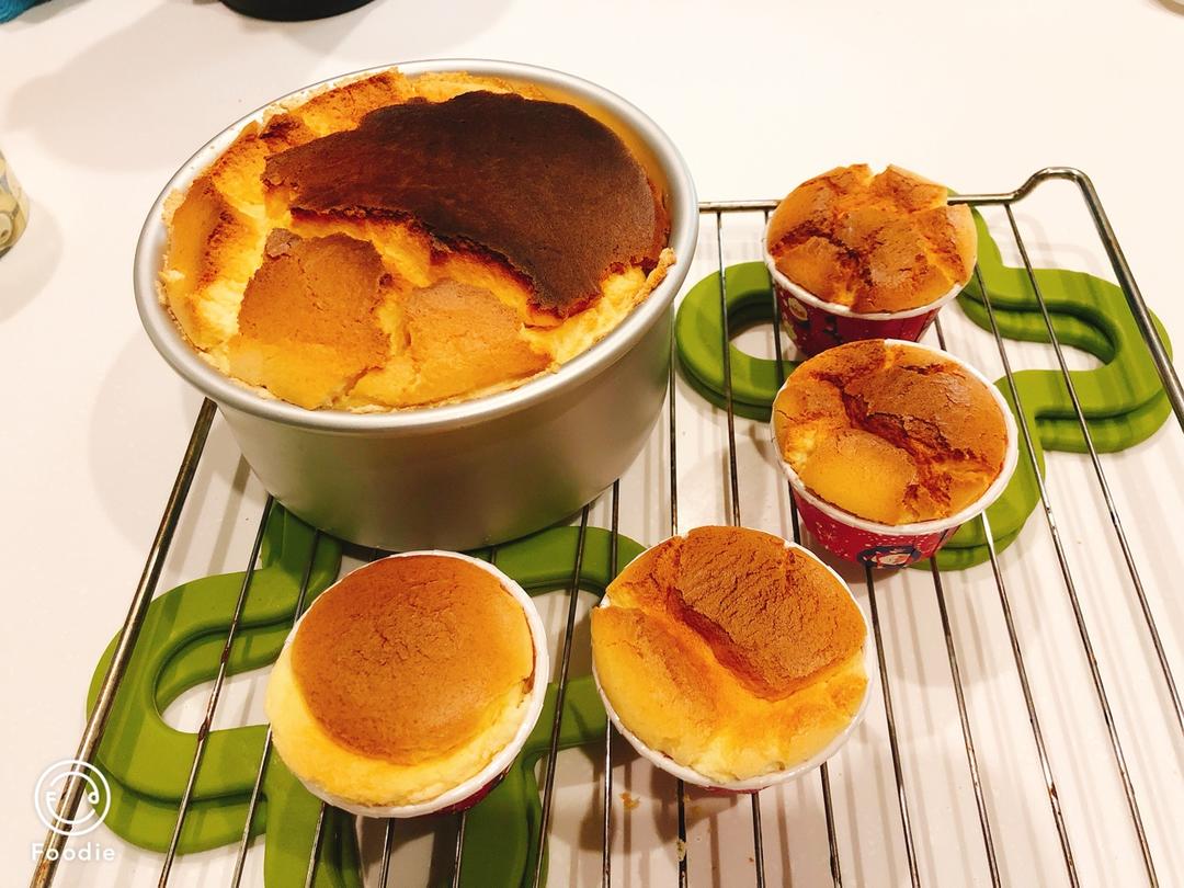 最好吃的戚风——奶油奶酪戚风