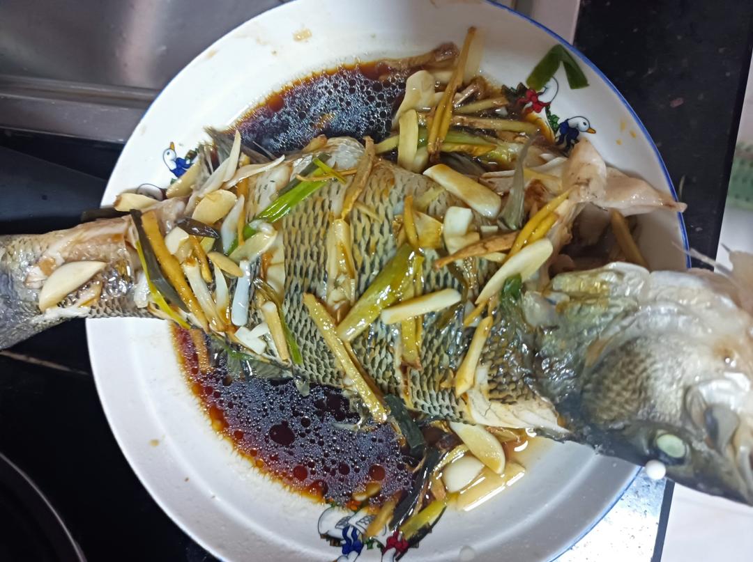 清蒸鲈鱼