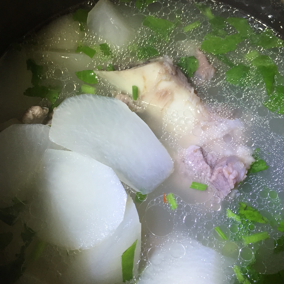萝卜排骨汤
