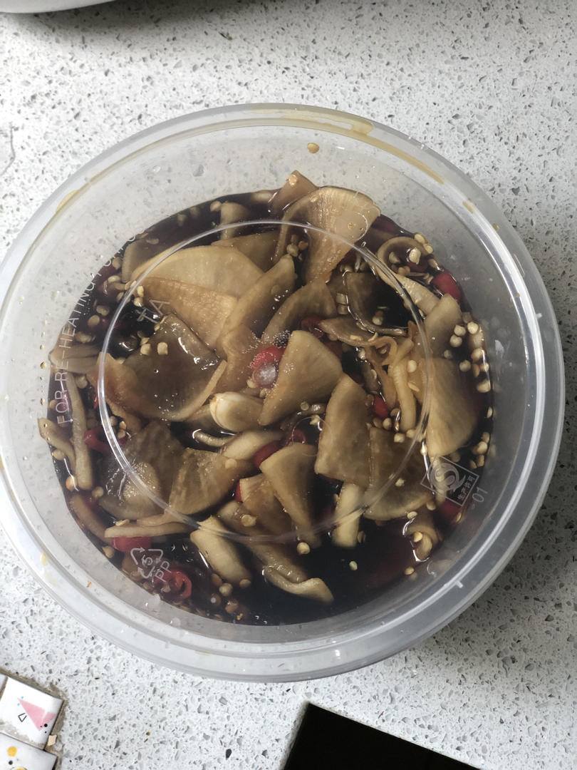 酸辣凉拌萝卜