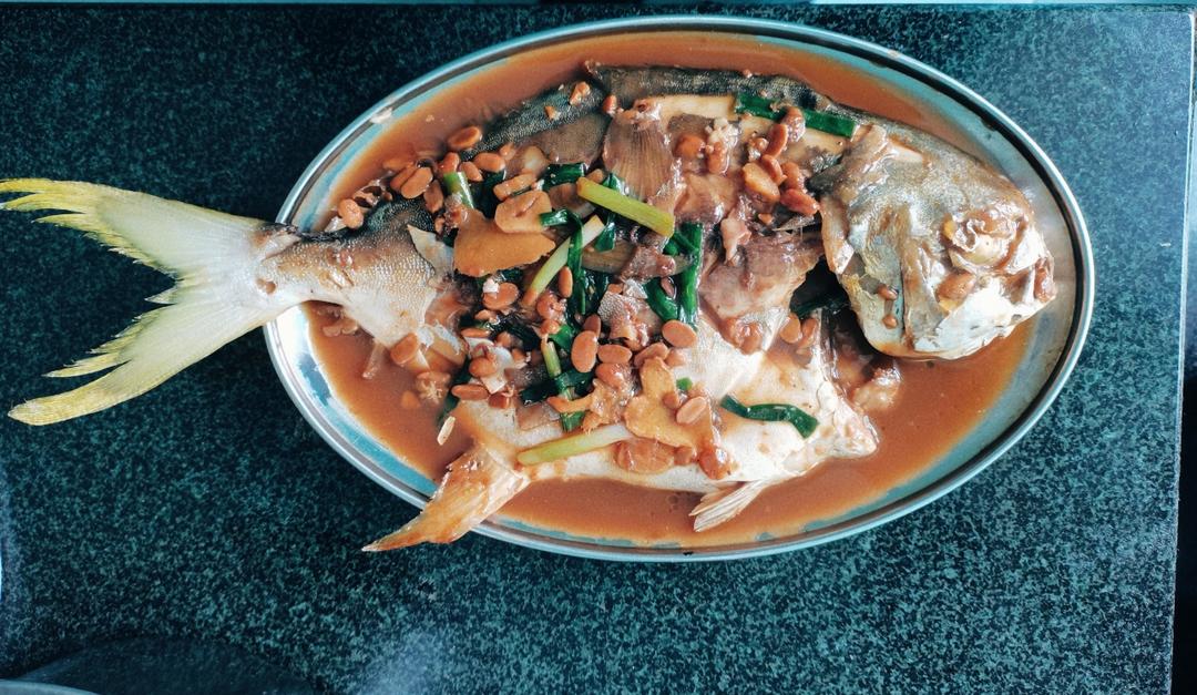 黄豆酱金鲳鱼