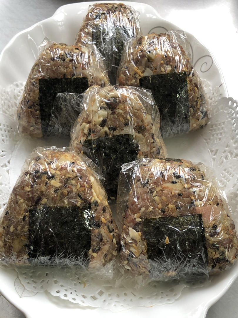 濑户海苔香松饭团
