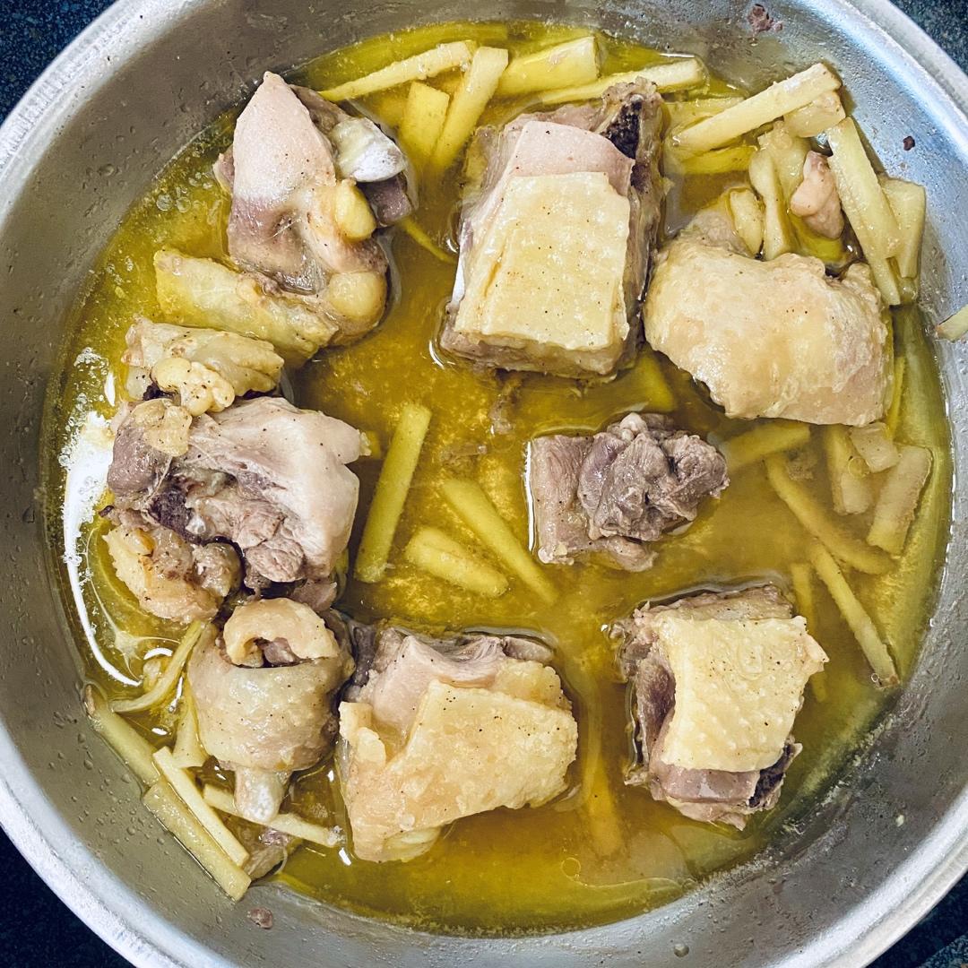 原汁原味蒸鸡（广东口味)