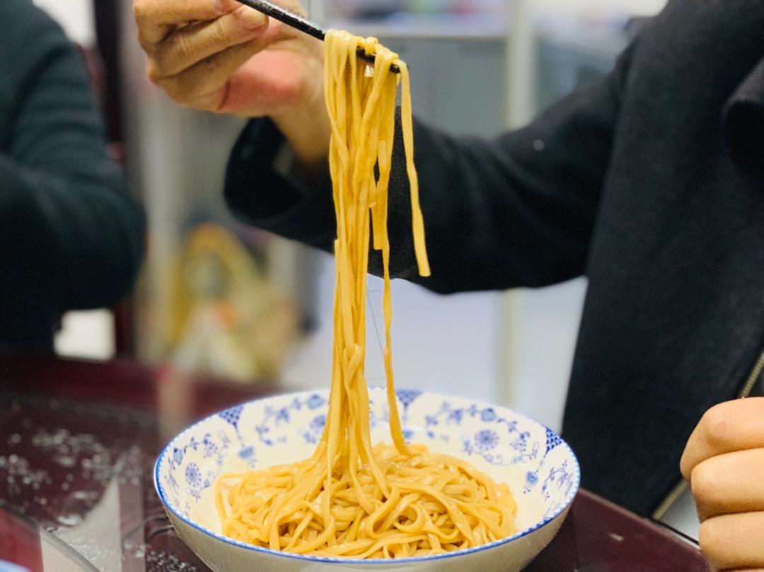 慢厨房葱油拌面