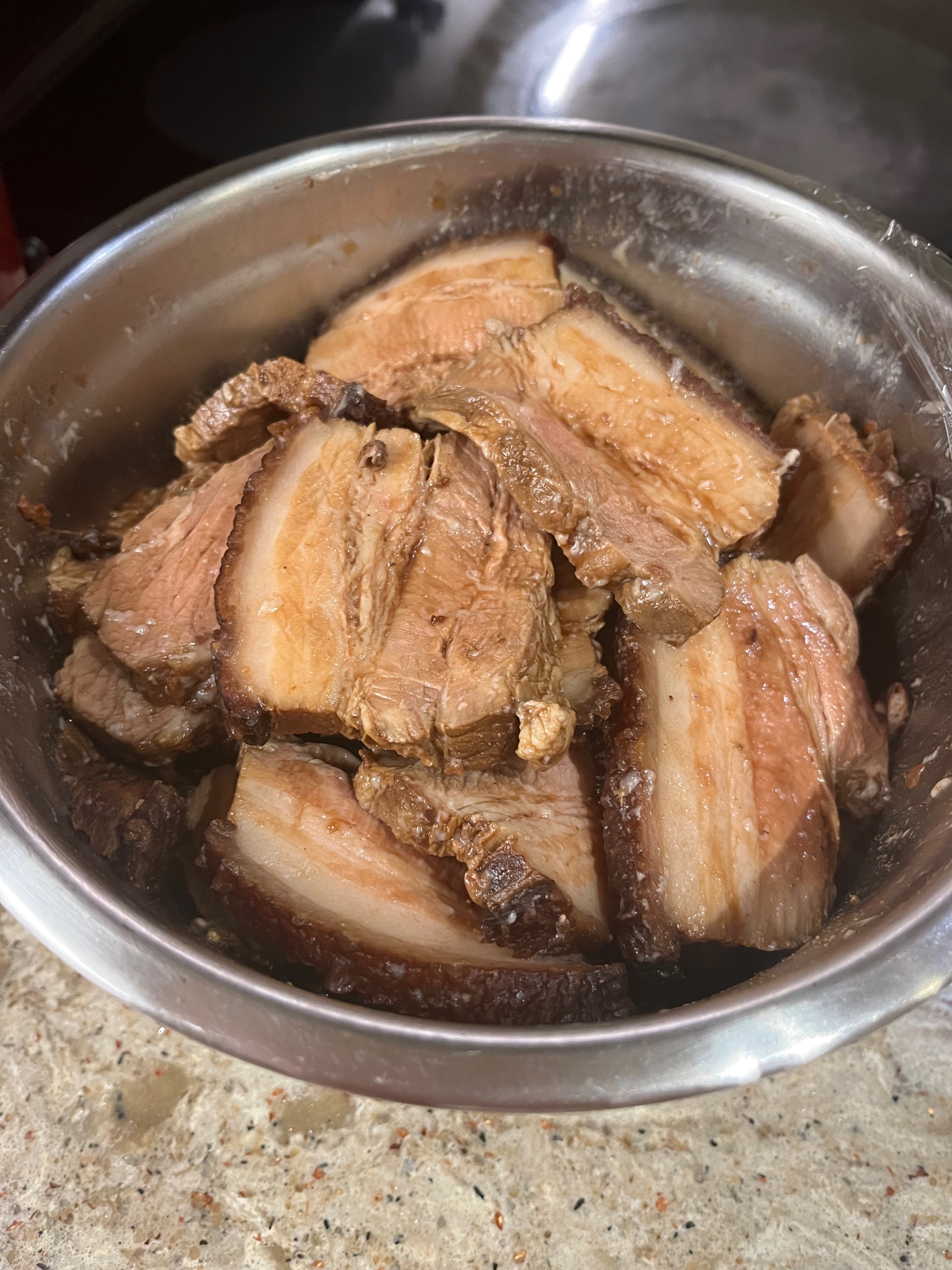 利用空气炸锅做的梅菜扣肉的做法 步骤6