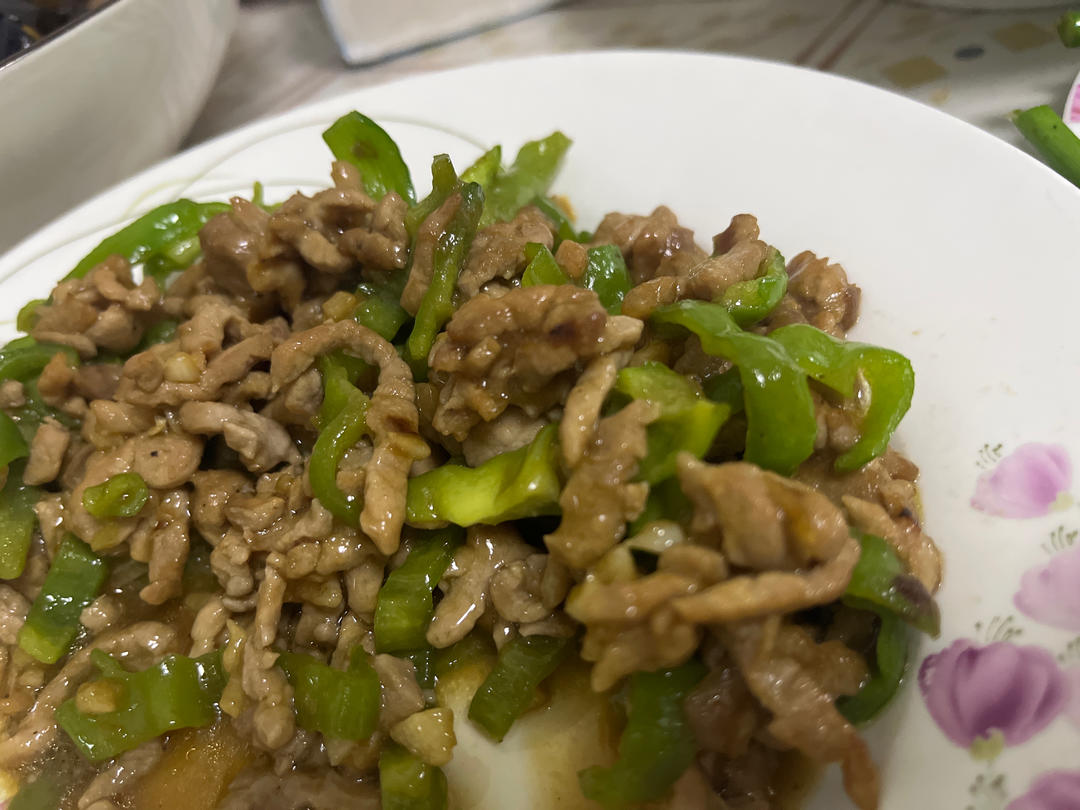 ‼️好吃到舔盘的青椒肉丝盖浇饭