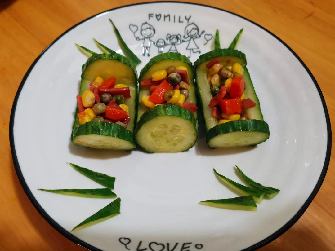 最美年夜饭-🎋翠竹报春节节高🥒（黄瓜玉米火腿鸡丁沙拉）