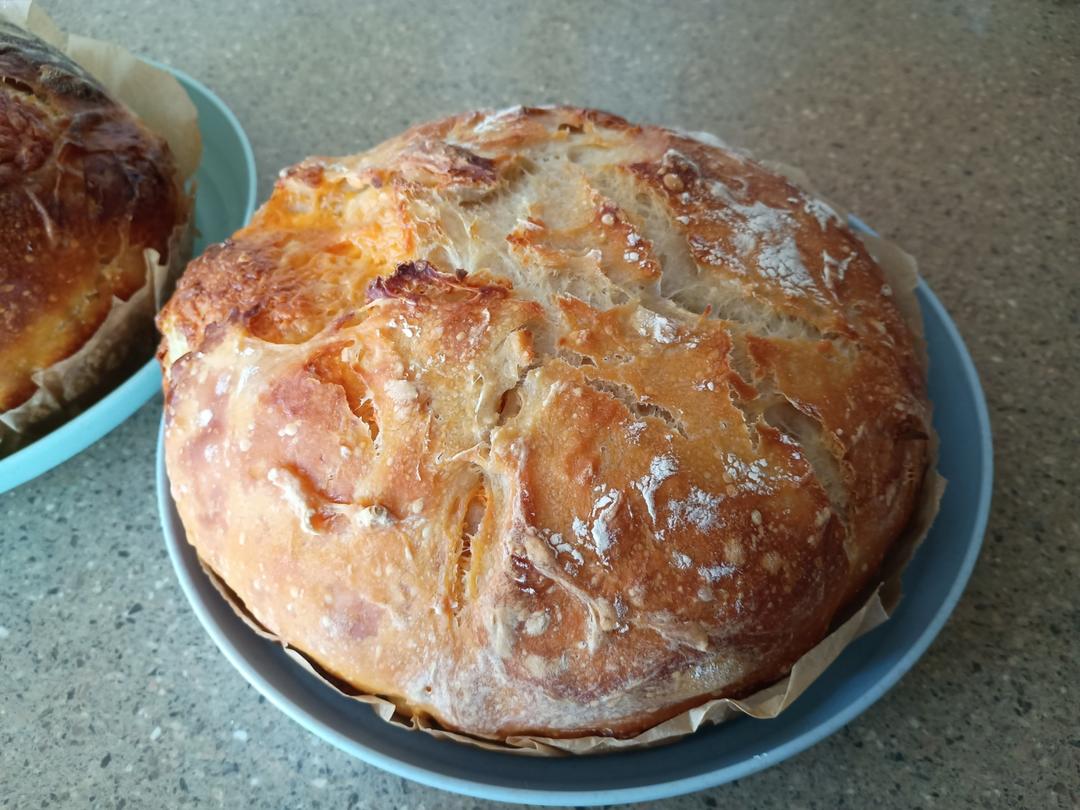 天然鲁邦酸种•墨西哥辣椒奶酪包〔硬欧包〕