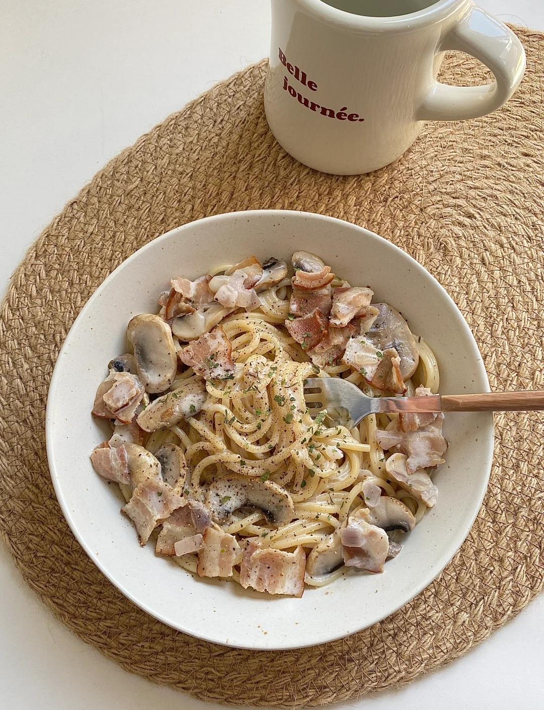 经典意式超级香浓牛奶蘑菇意大利面