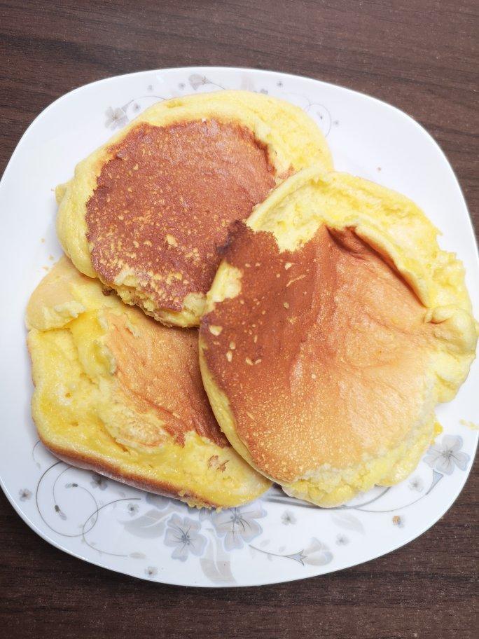 不用烤箱 15分钟无油低糖的舒芙蕾蛋糕松饼 🥞 蓬松绵软