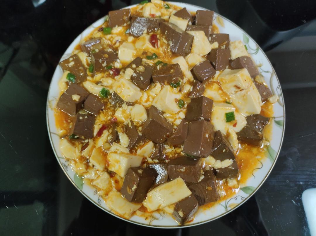 鸭血豆腐