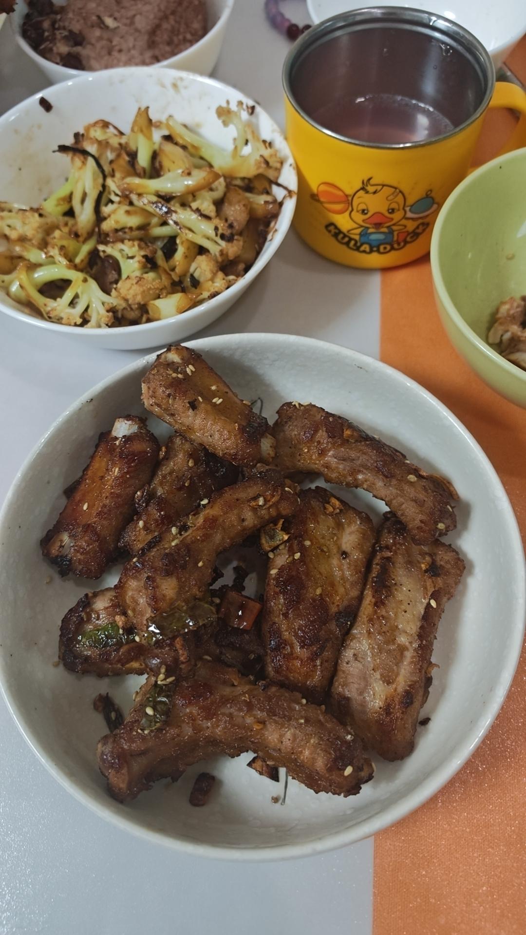 完美复刻中餐厅38块钱一份的椒盐排骨，骨香肉烂，好吃到吮手指