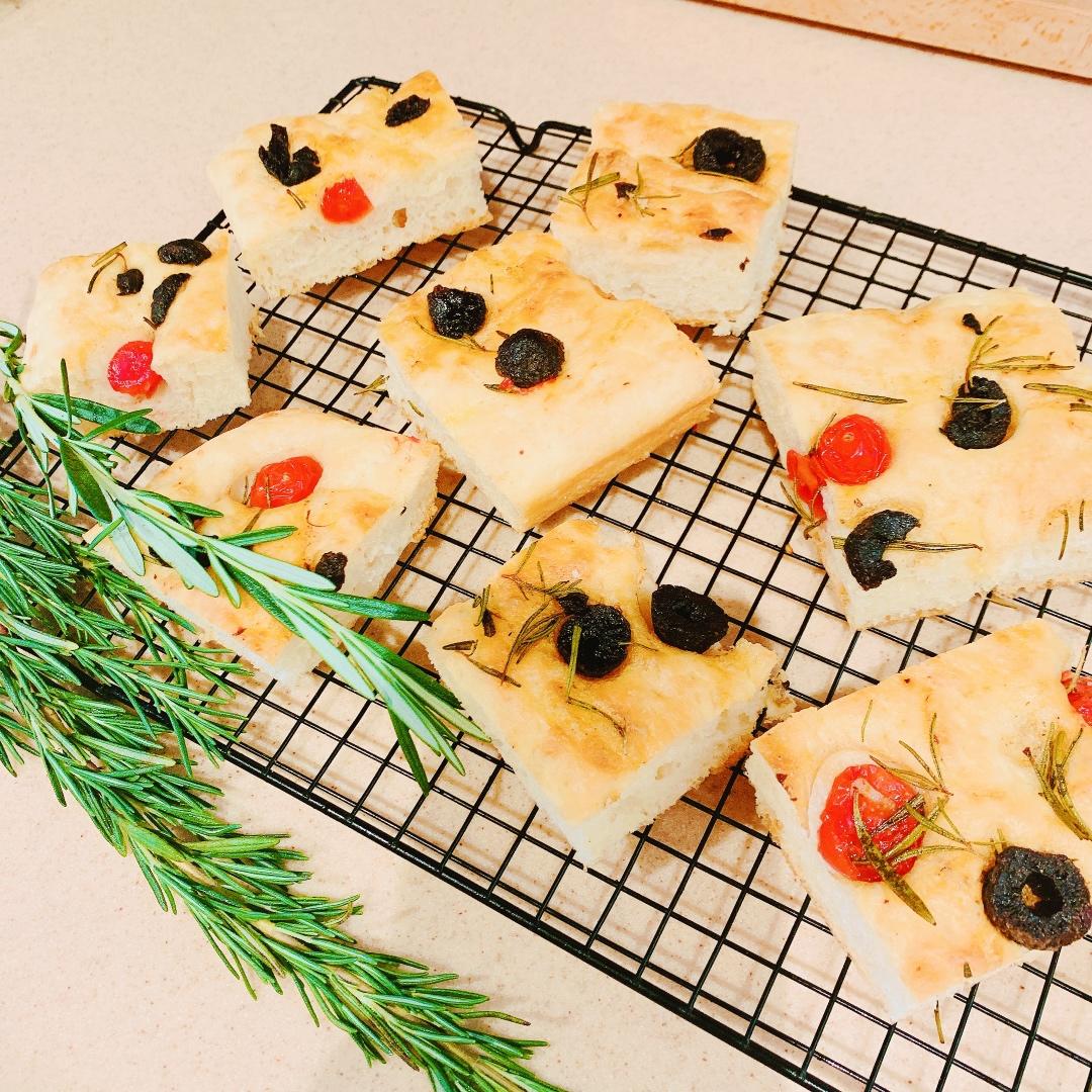 佛卡夏面包 Focaccia