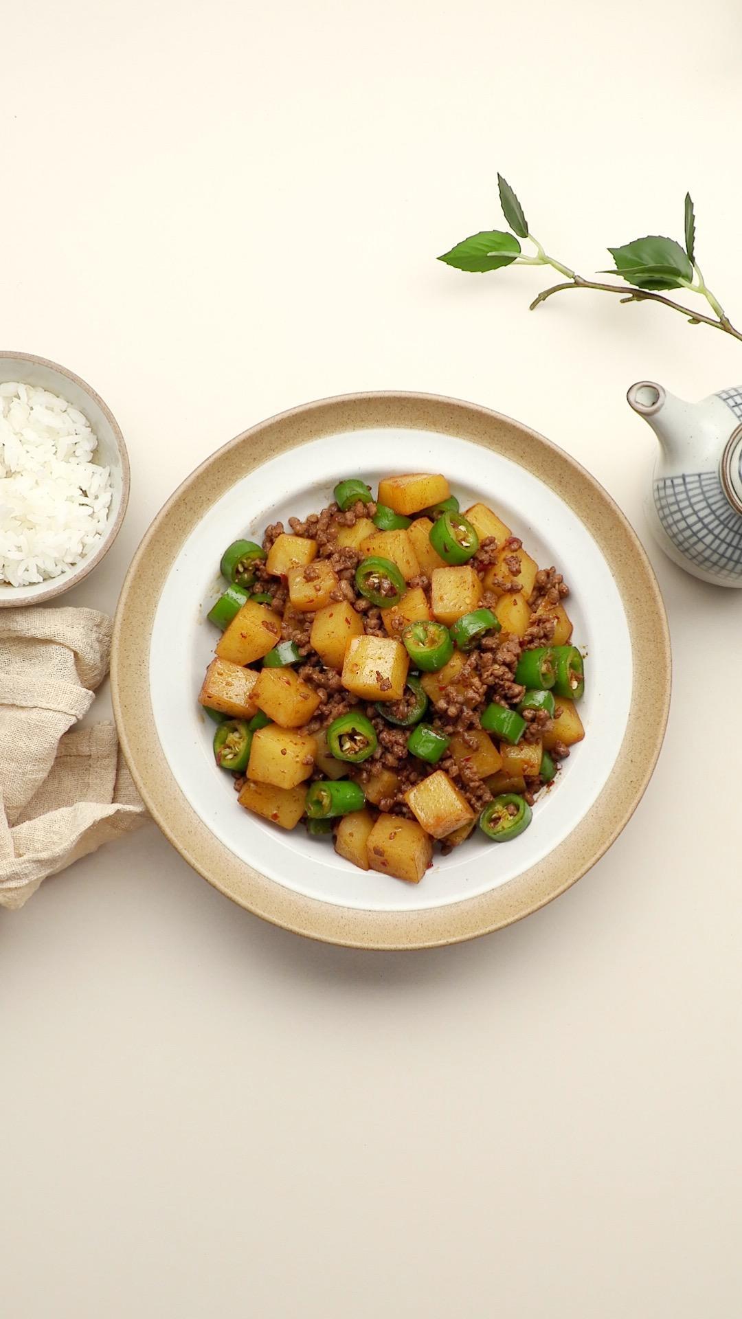 麻辣牛肉末土豆