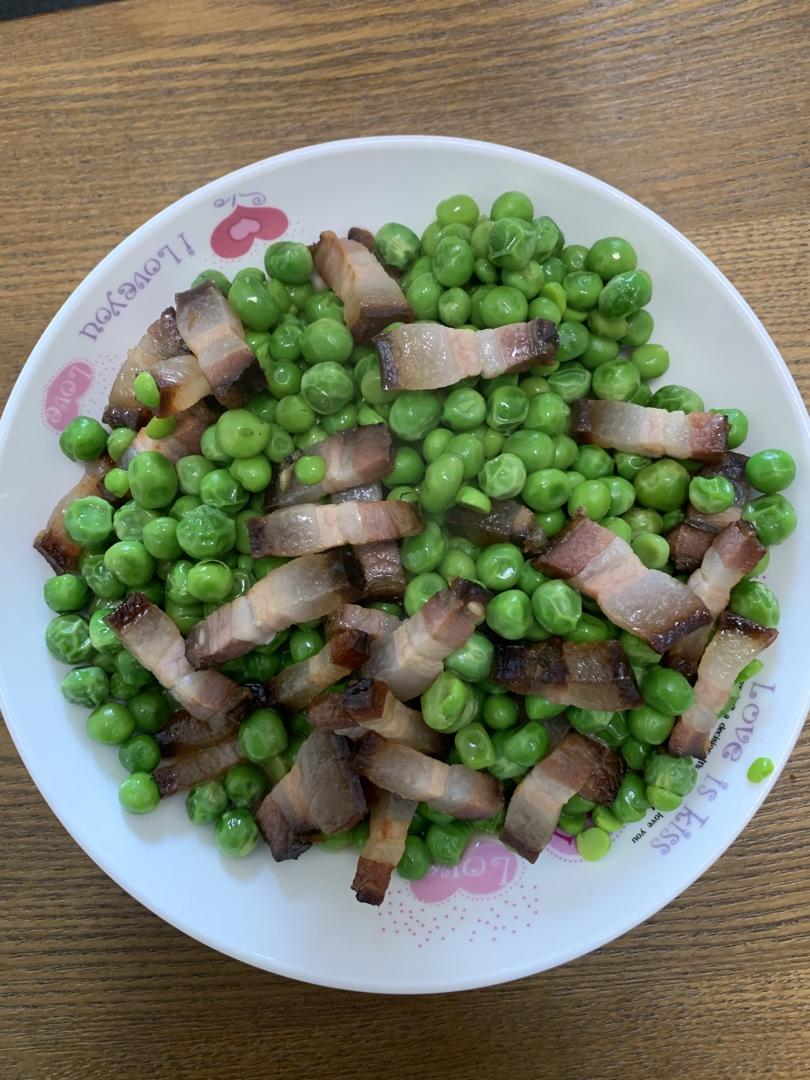 腊肉炒豌豆