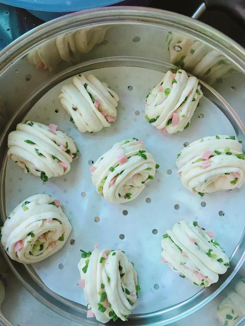 火腿葱花卷