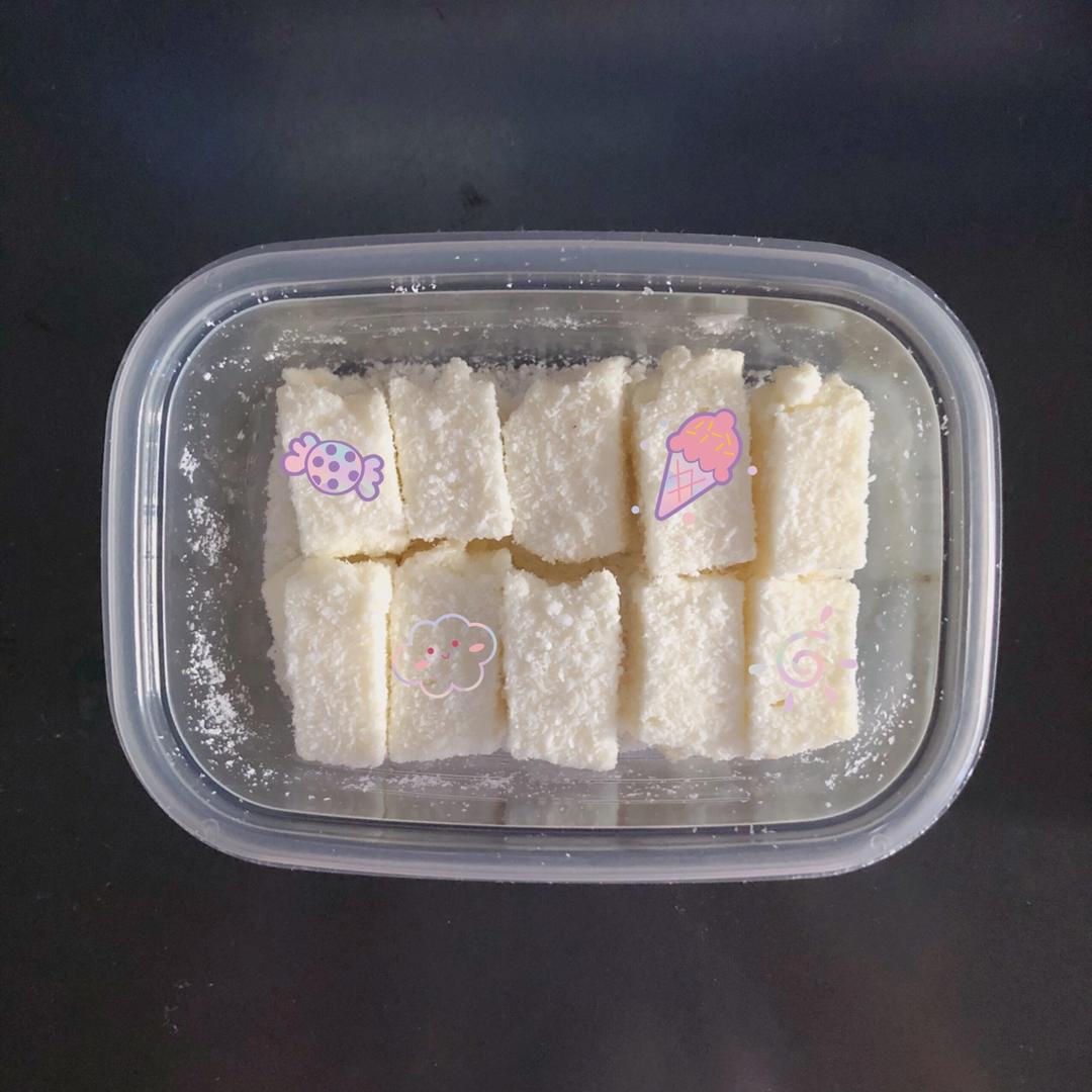 完胜85度C牛奶椰丝小方