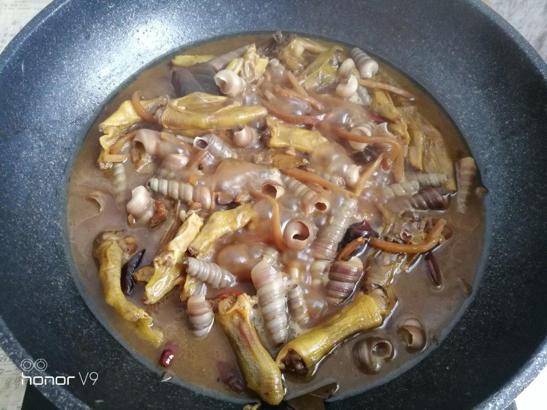 鸭脚（带皮）田螺煲