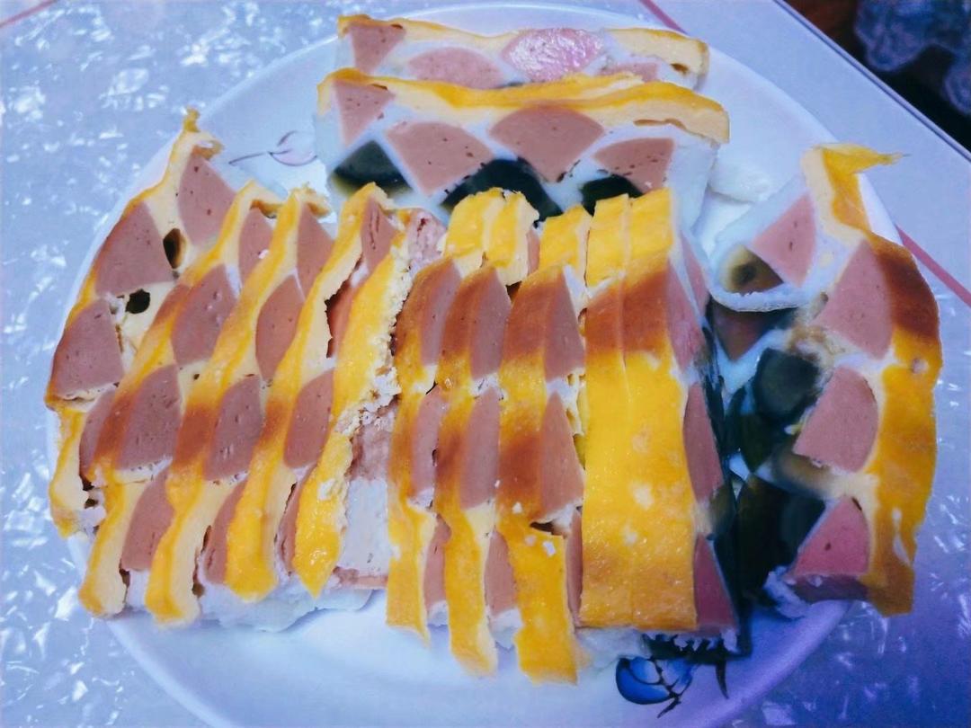 皮蛋火腿鸡蛋蒸