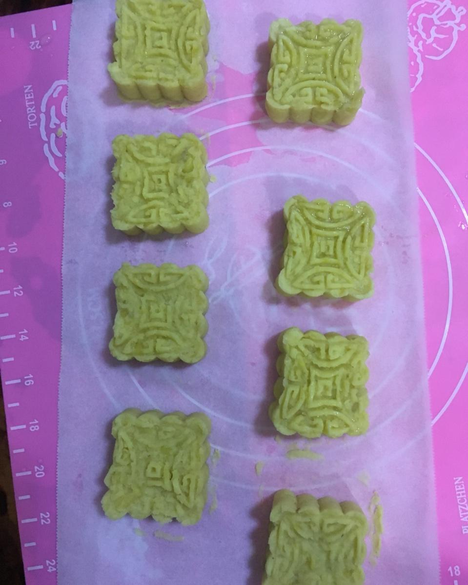 最简单的绿豆糕做法，超好吃，不用烤箱（完美升级版）