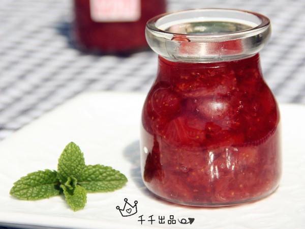 玫瑰草莓酱的做法