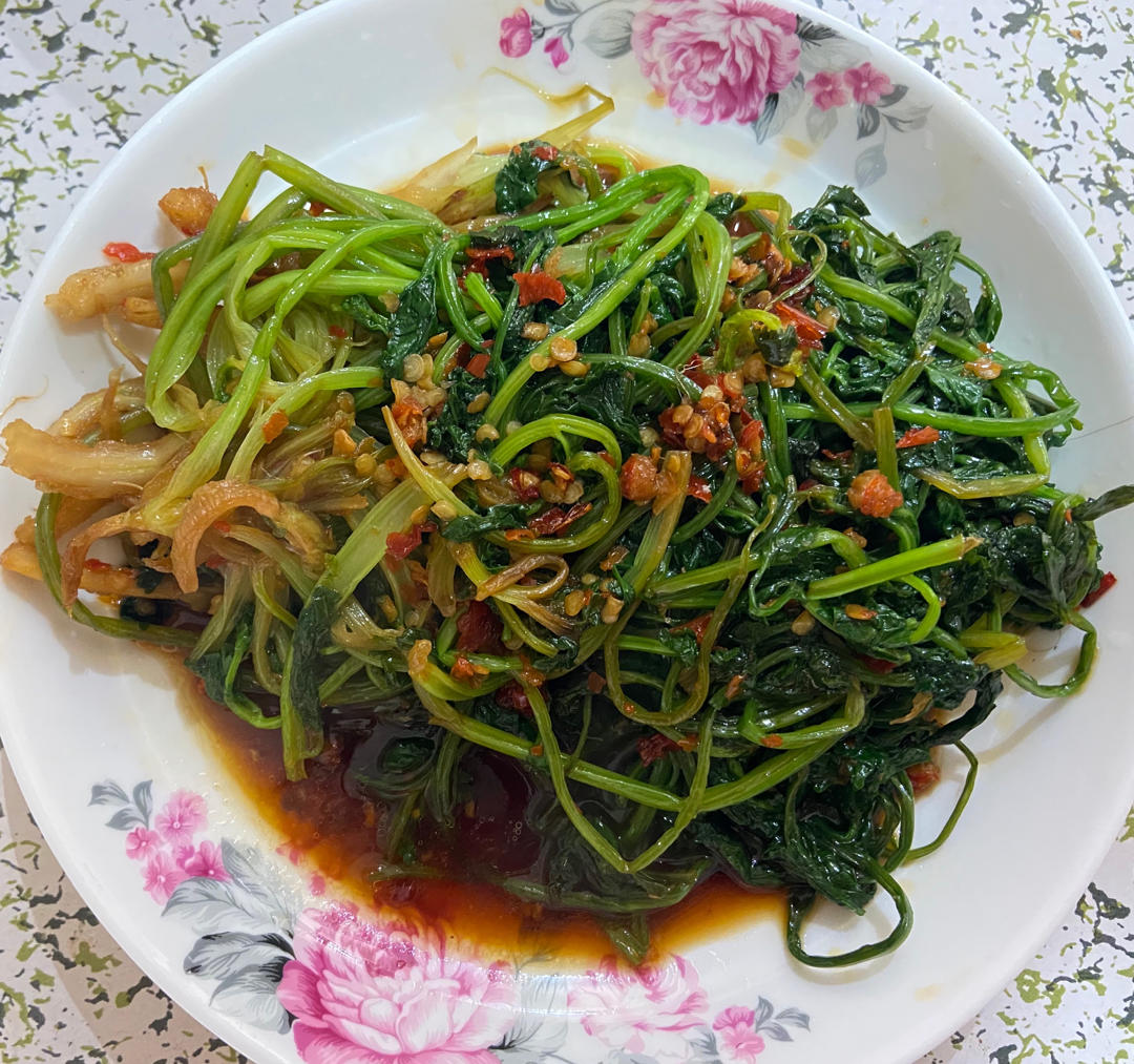 凉拌香菜
