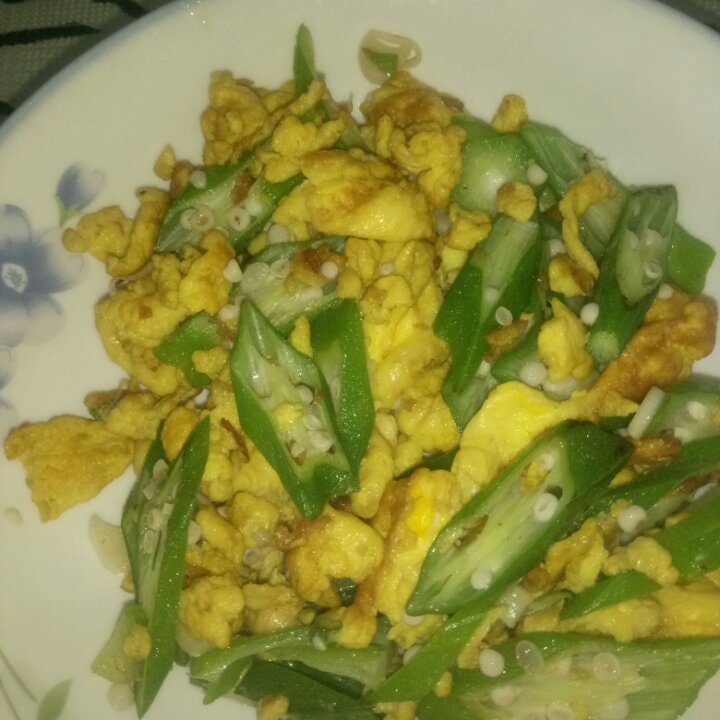 秋葵炒鸡蛋