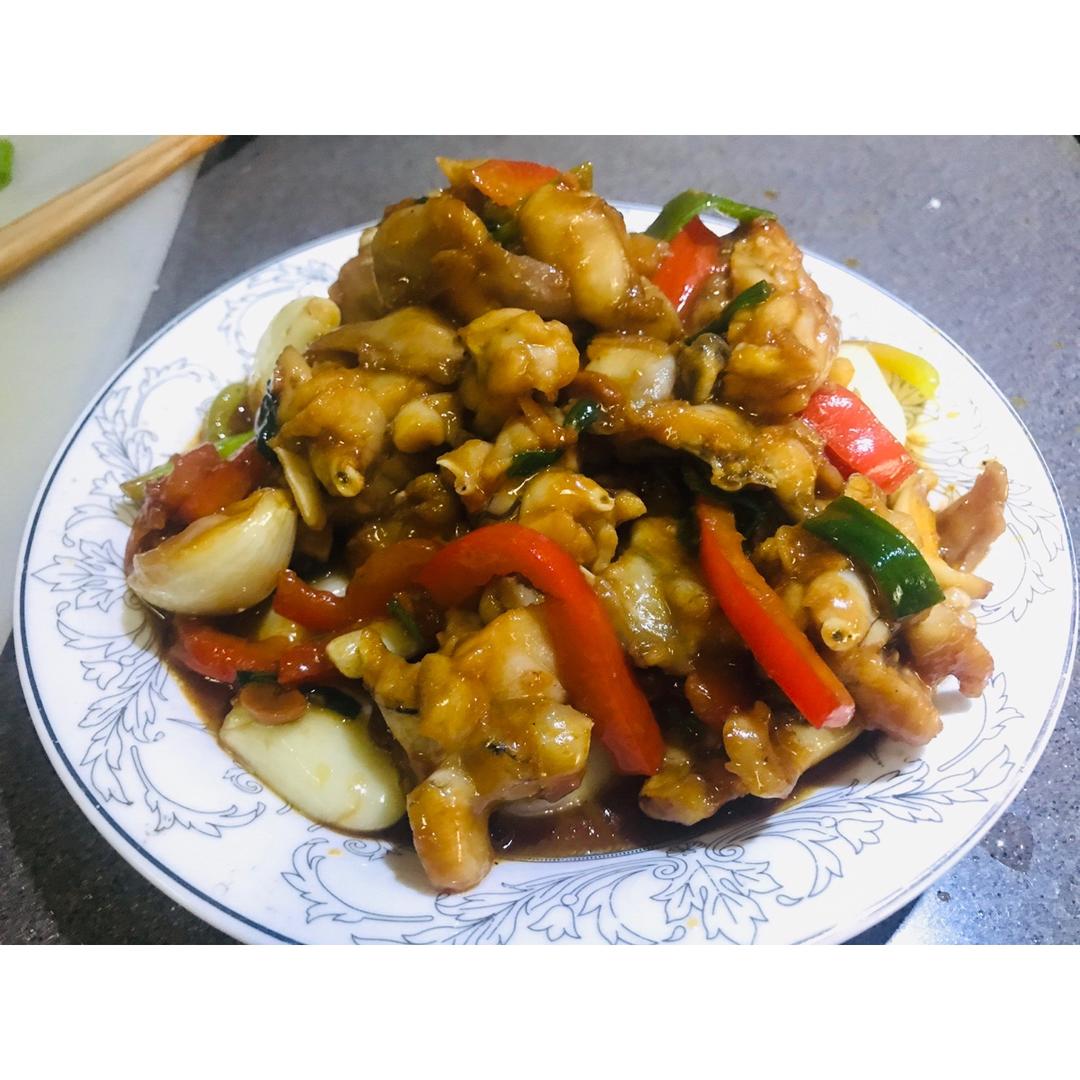 蒜香酱爆牛蛙
