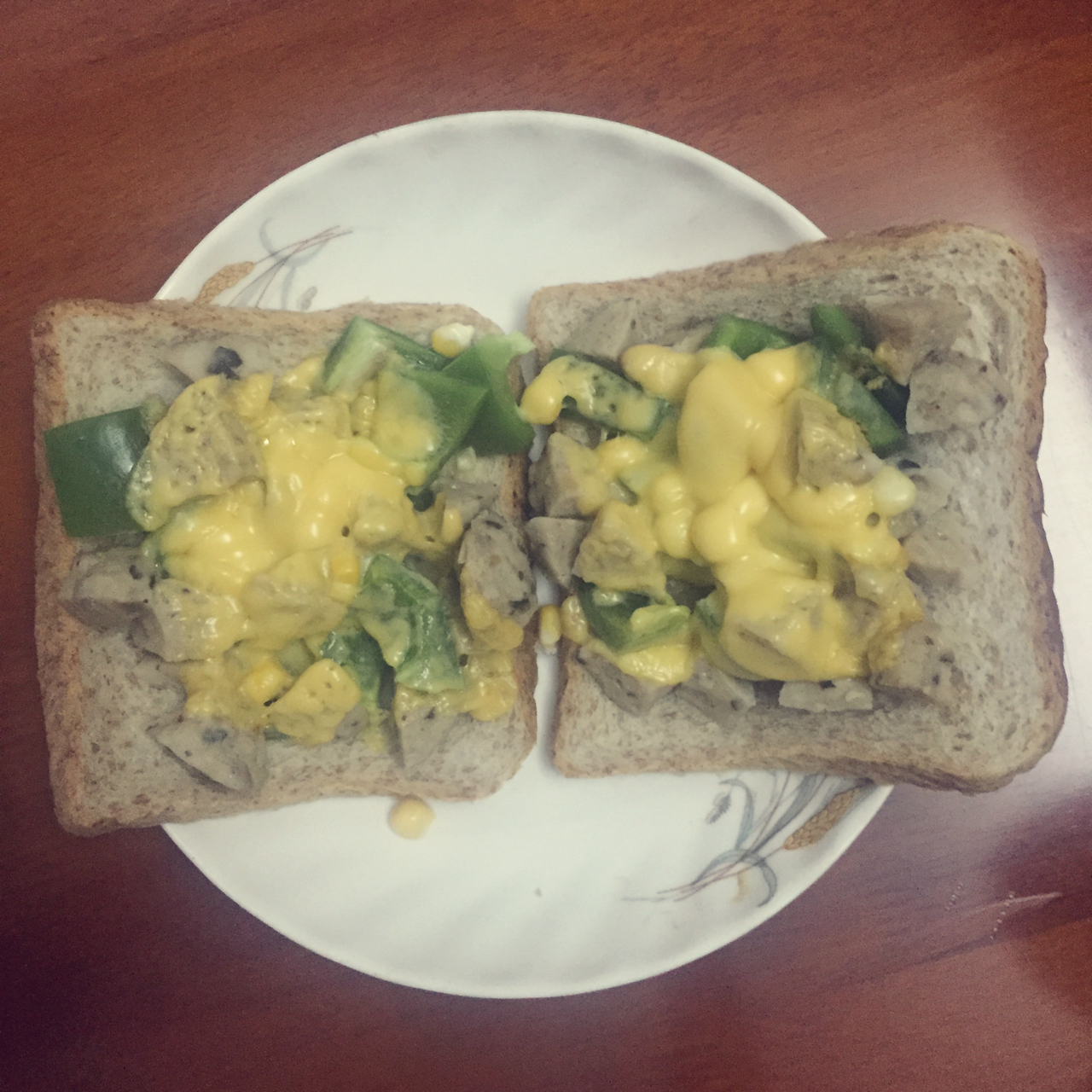 一分钟宵夜 香菇肉丸芝士土司 微波炉版