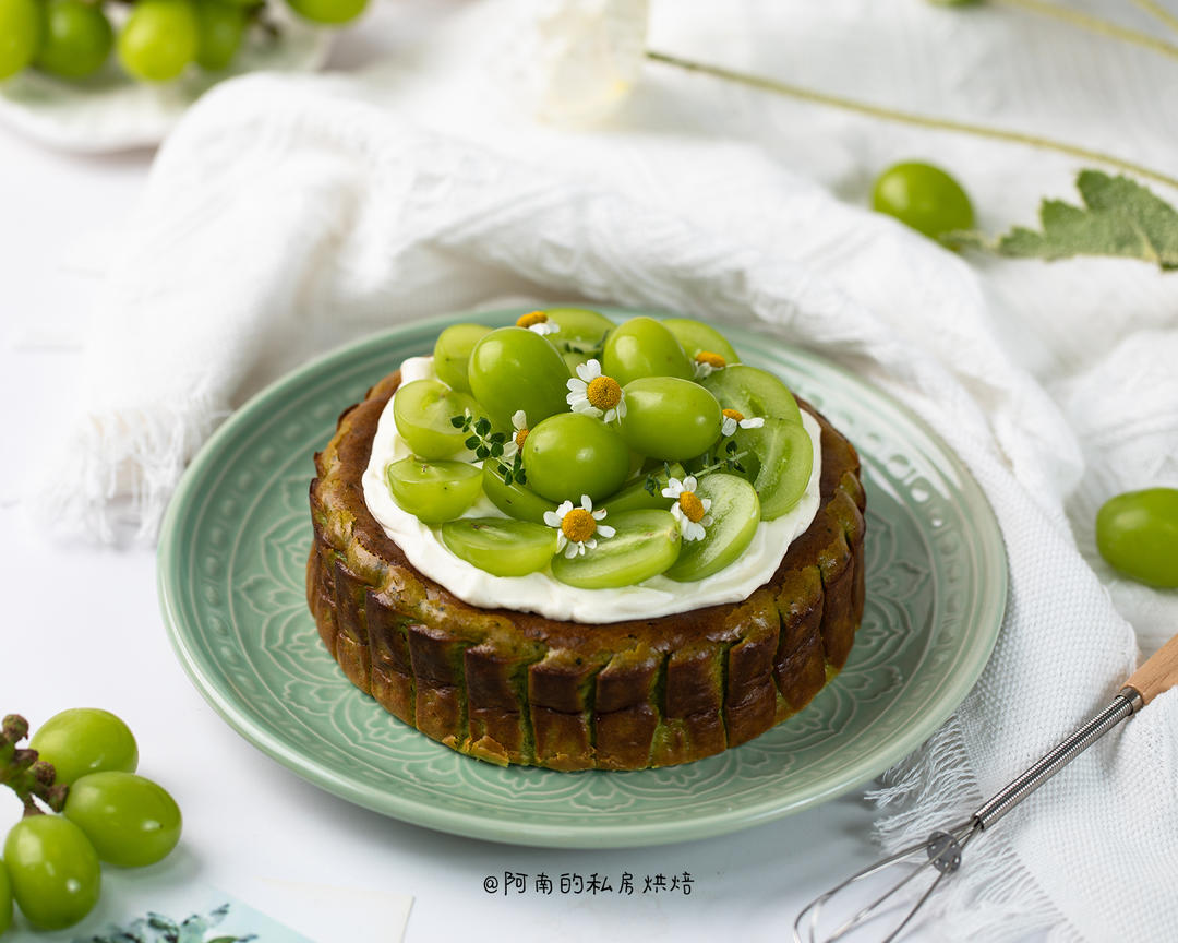 清新口感！抹茶茉莉奶油青提巴斯克芝士蛋糕！的做法
