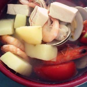 海鲜蔬菜汤的做法 步骤2