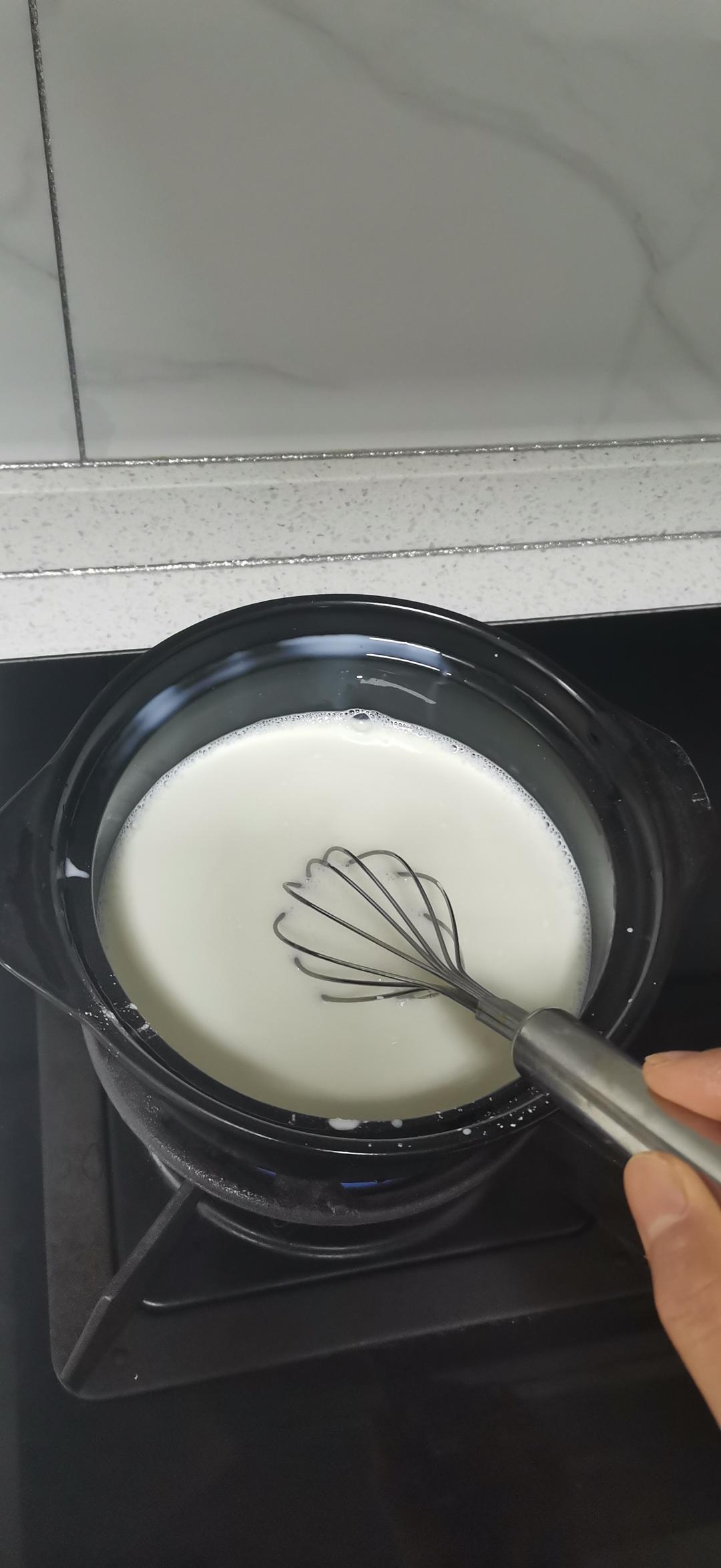 无需烤箱！奶香味浓郁！香甜嫩滑的椰蓉奶糕