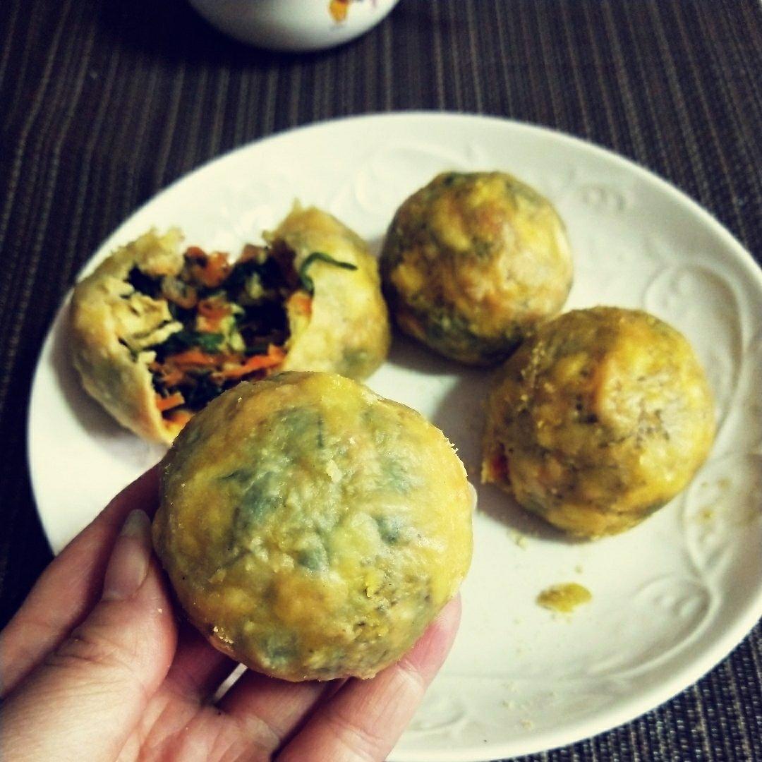 菠菜玉米面团子