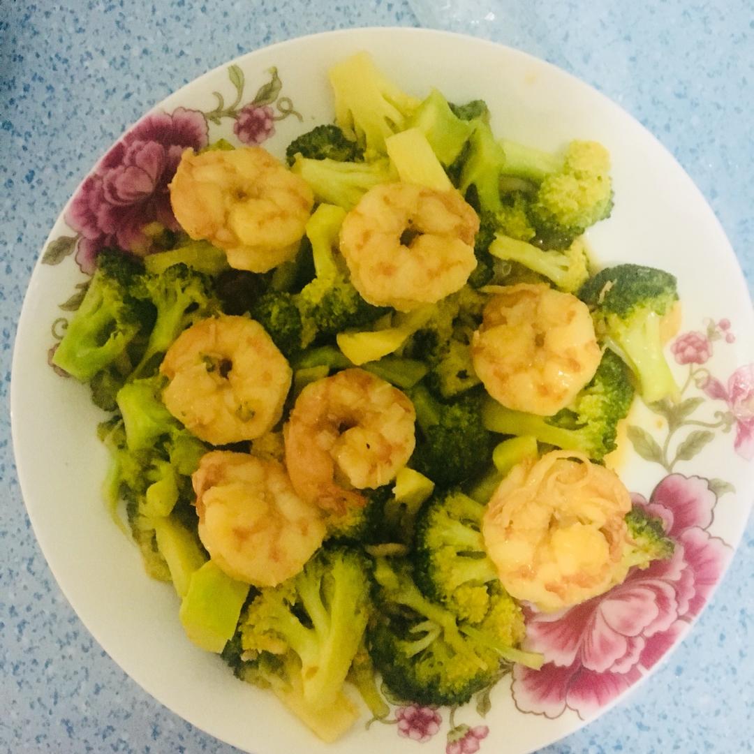 虾仁炒西兰花