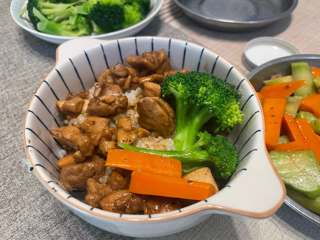 照烧鸡腿饭