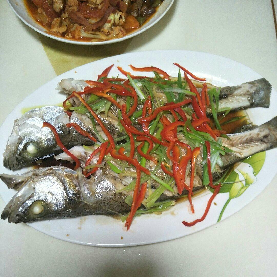 清蒸鲈鱼