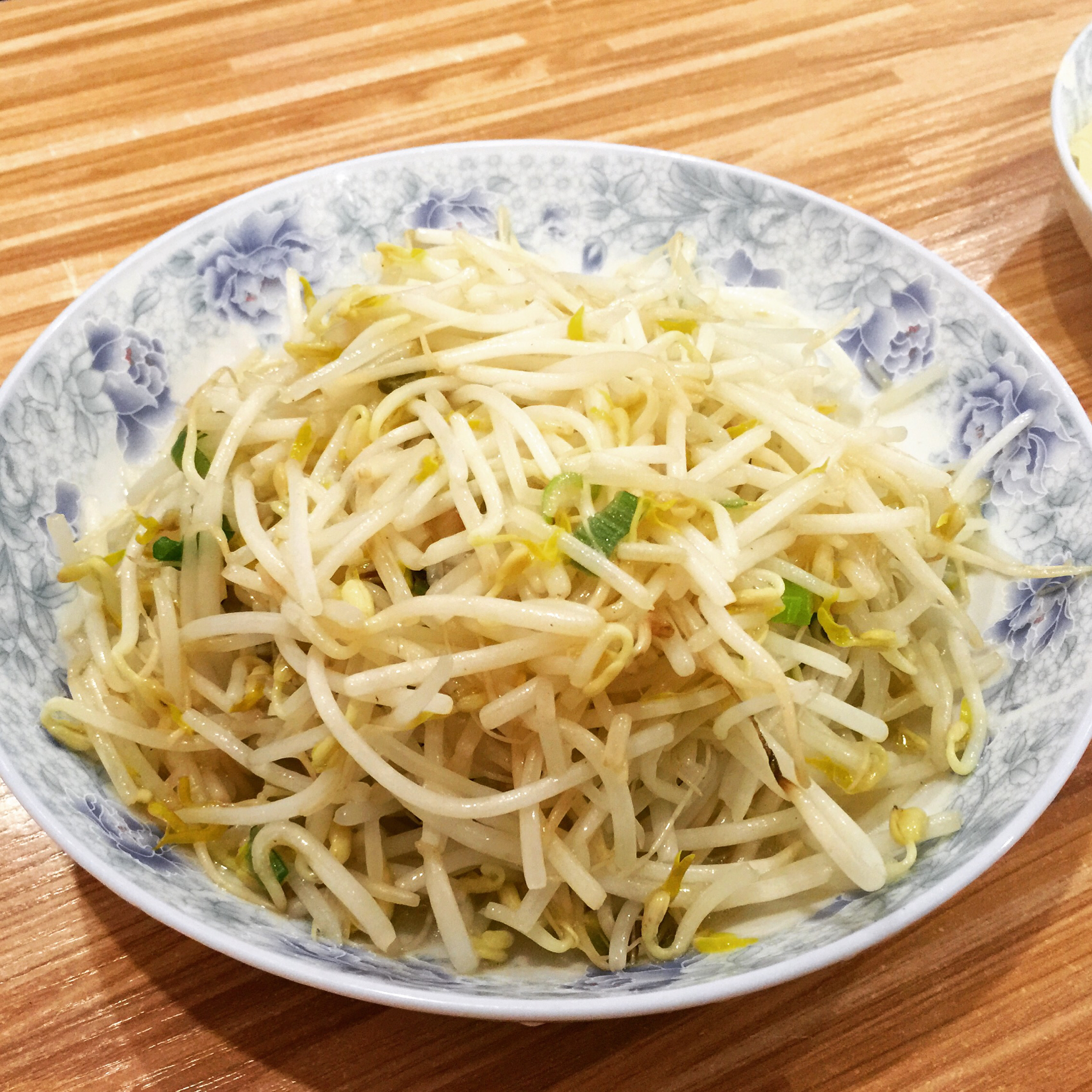 胡鲸鲸做的醋溜绿豆芽