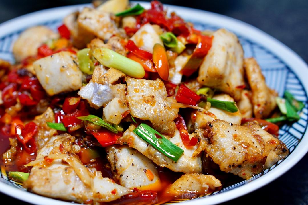 厨师长教你：“小煎花鲢”的家常做法，味道鲜美又下饭，先收藏了