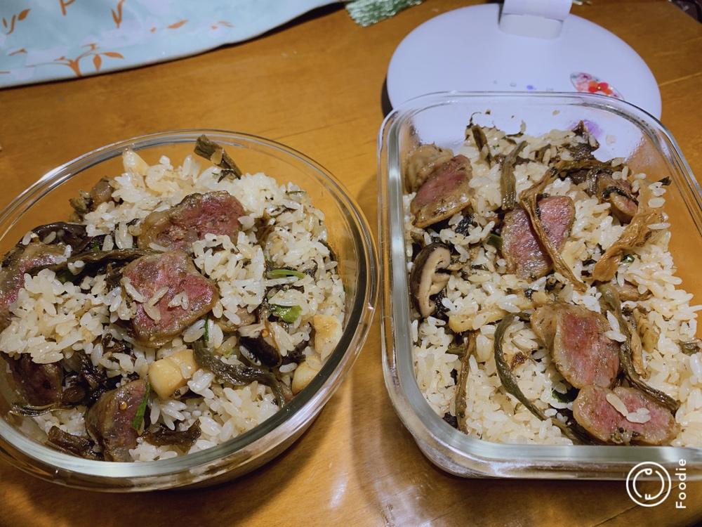 懒人必备～电饭煲腊肠焖饭