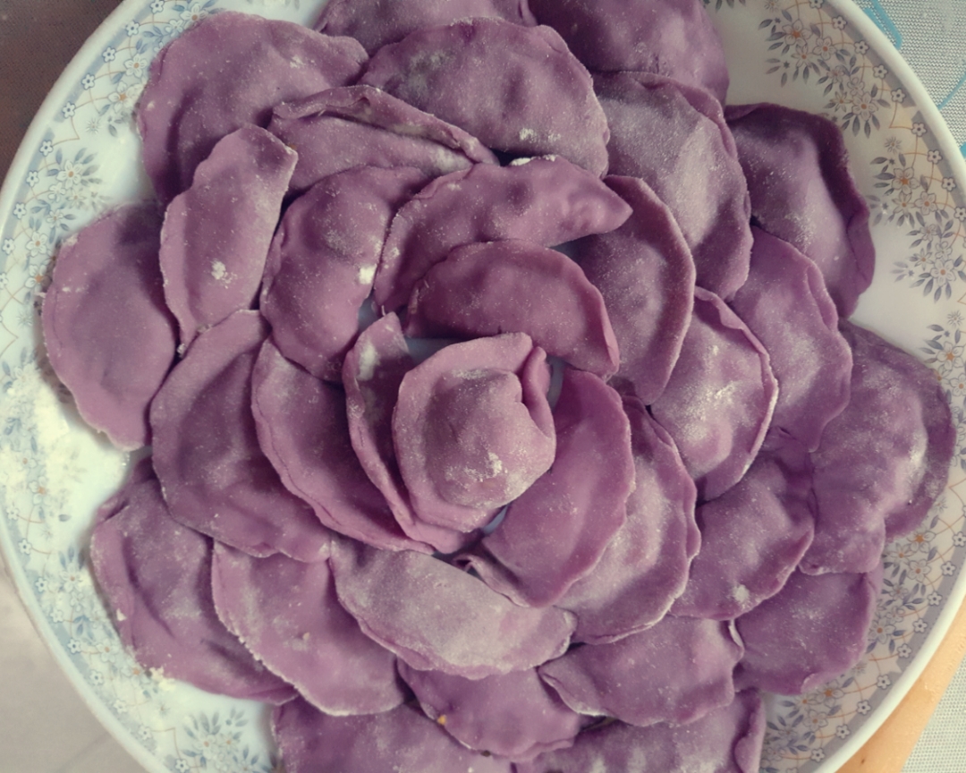 宝宝辅食小水饺（紫薯皮）的做法
