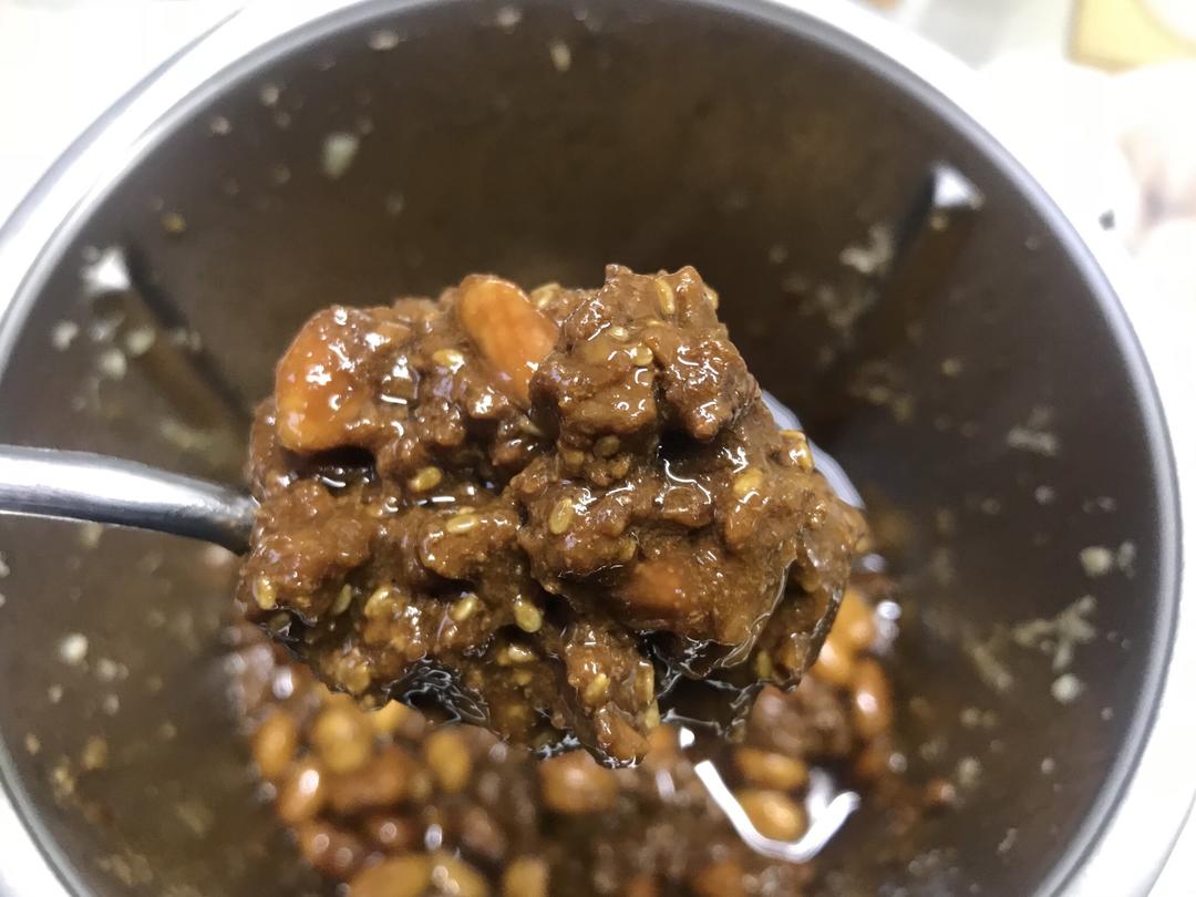 牛肉酱（辣与不辣两种）