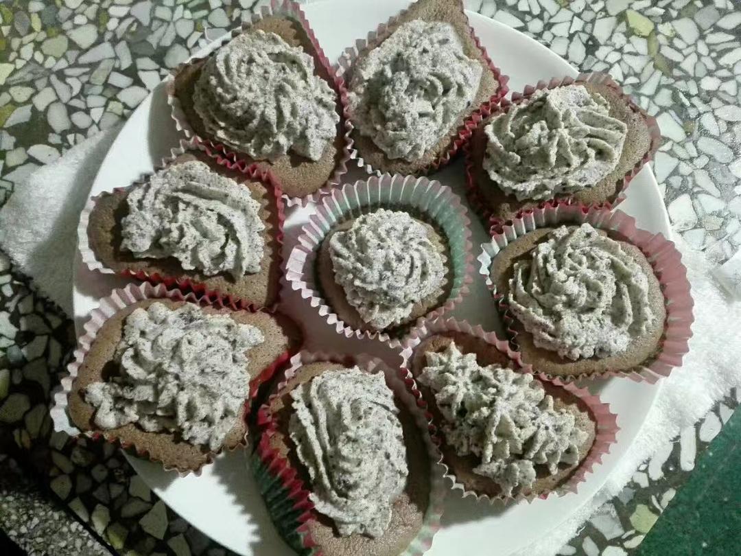 好吃到流泪的奥利奥咸奶油盒子蛋糕