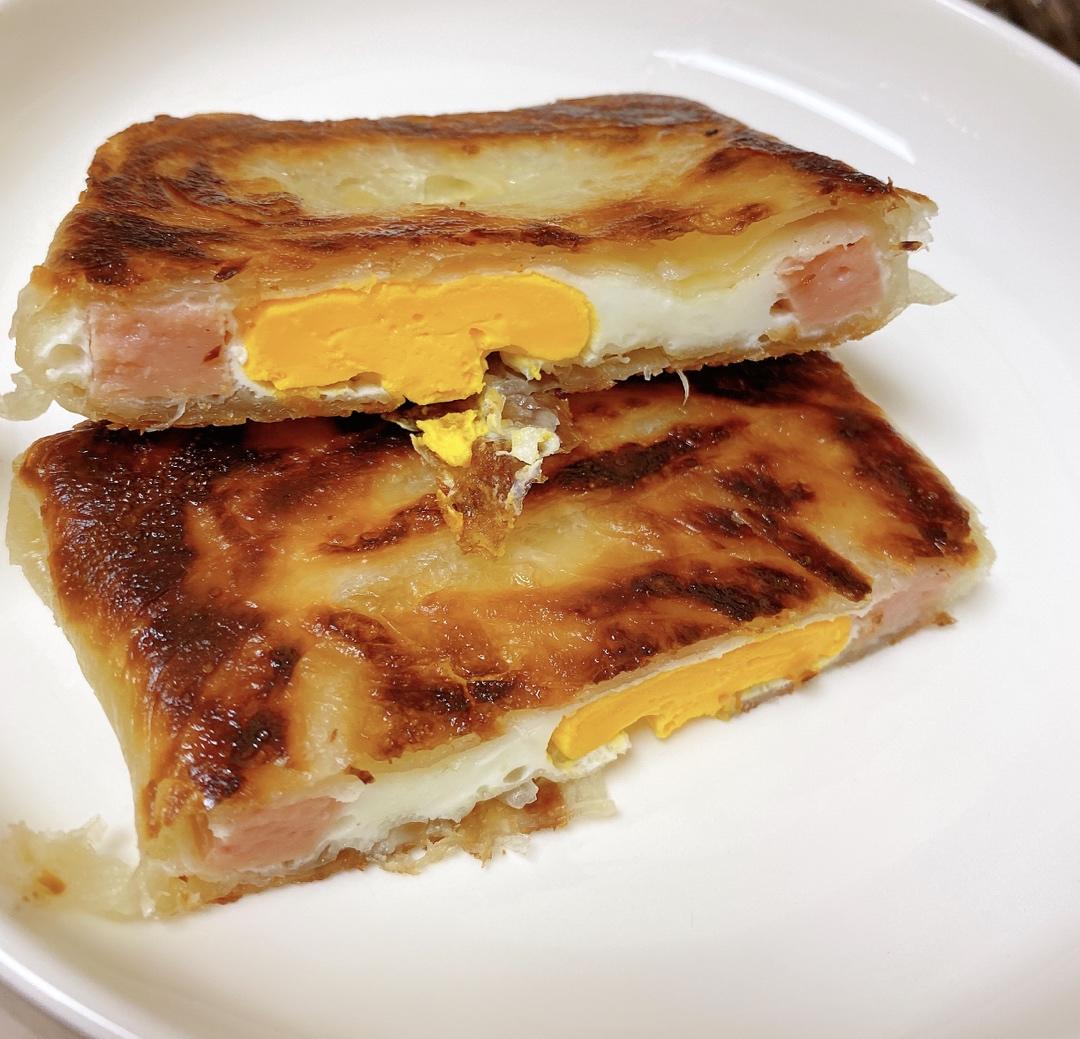 5分钟就能搞定的手抓饼早餐，酥到掉渣～