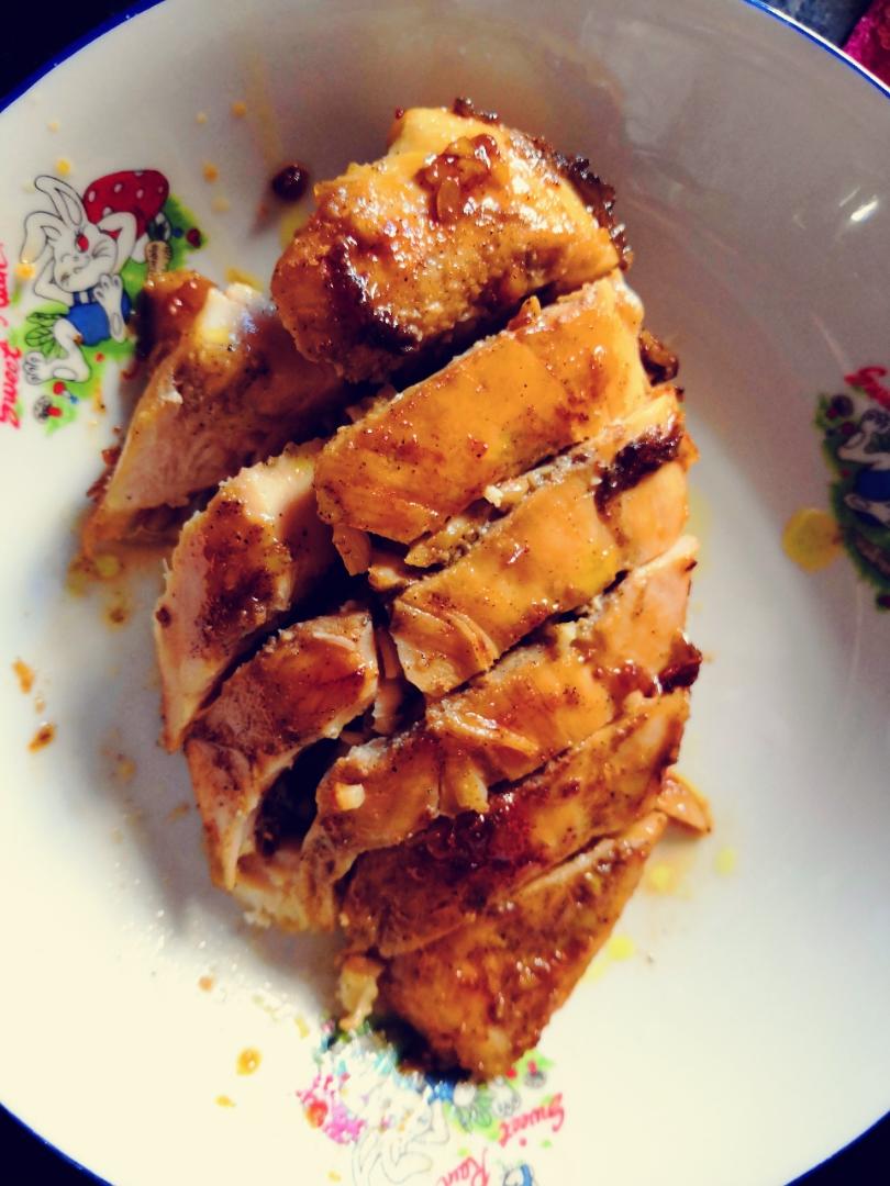 海棠仙子做的酷炫屌炸天好吃的煎鸡胸肉香蒜蜂蜜煎鸡胸肉