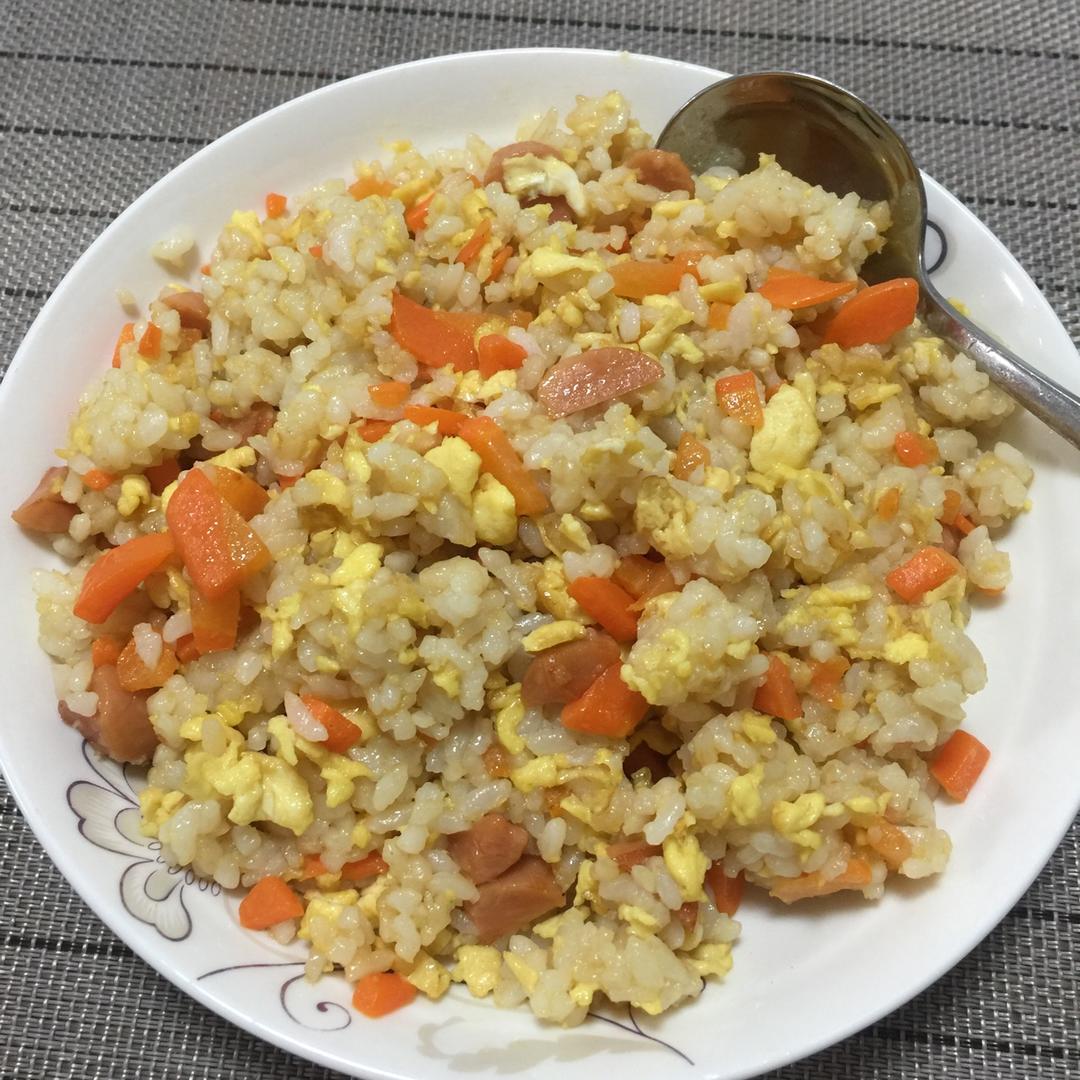 火腿蛋炒饭
