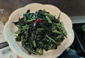 【血皮菜的做法大全_血皮菜家常做法_怎么做好吃】_下厨房