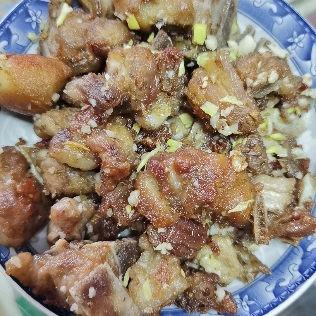 蒜香炸排骨