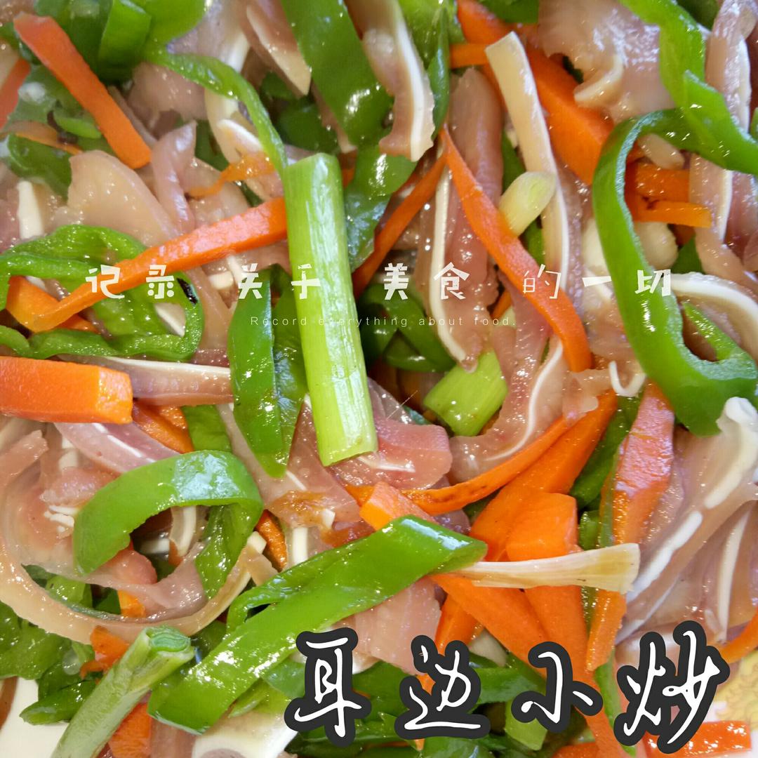 卤猪耳