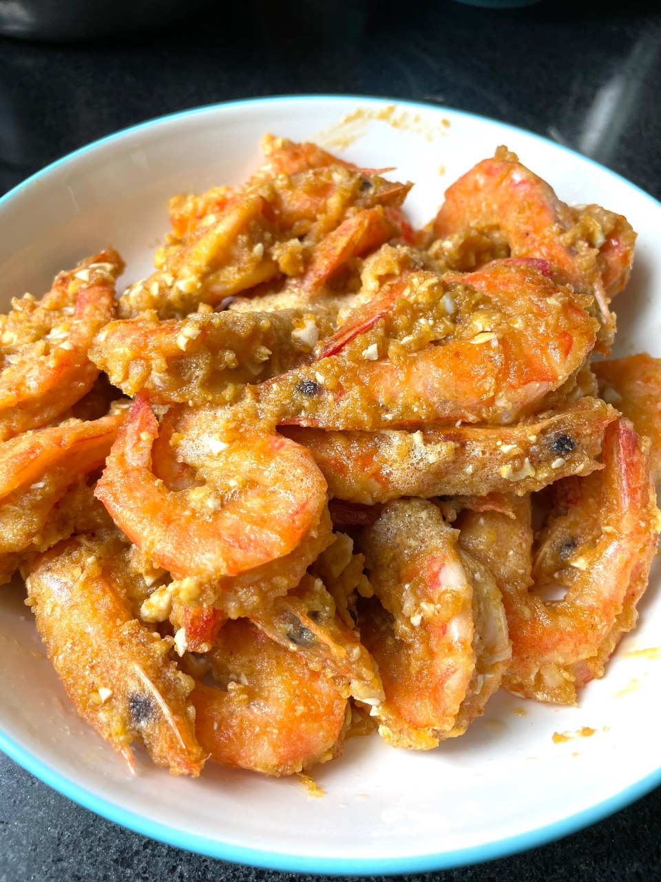 超美味零厨艺的咸蛋黄焗虾的做法